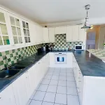 Appartement Confortable Au Centre Proche Du