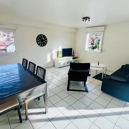 Apartment Comfortable In Near The *