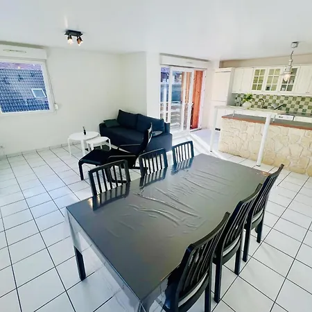 Apartment Comfortable In Near The